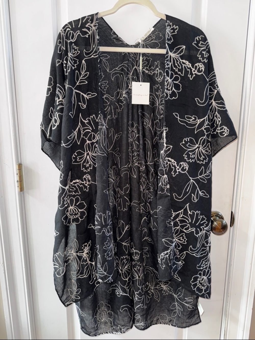 Do everything in love Black Floral Sheer Kimono